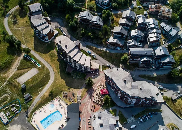 Apartment Confortable 2 Pieces, Skis Aux Pieds, Proche Commerces - Fr-1-182a-21 *